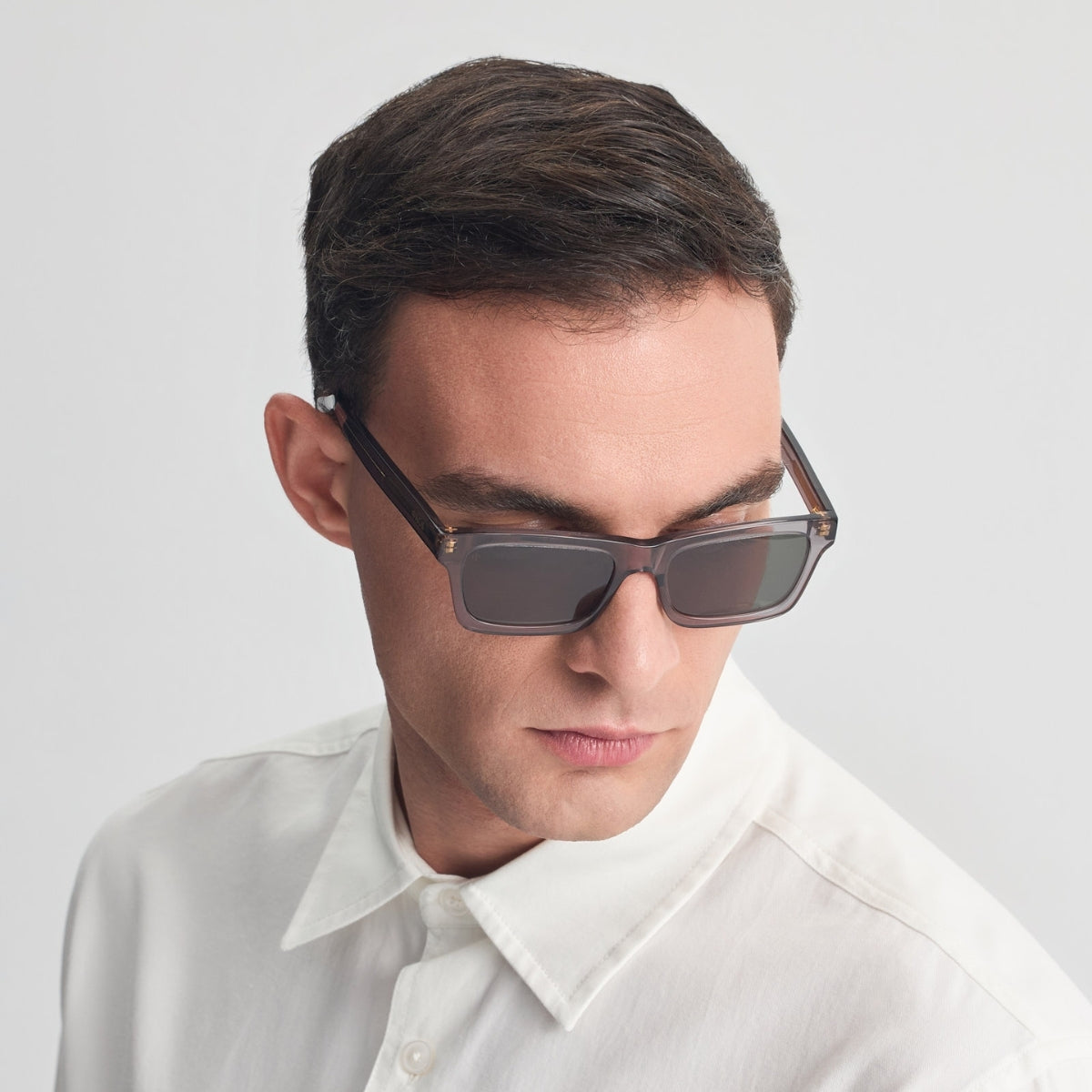 KYTHERA IN CRYSTAL GREY WITH ALGAE GREEN LENSES