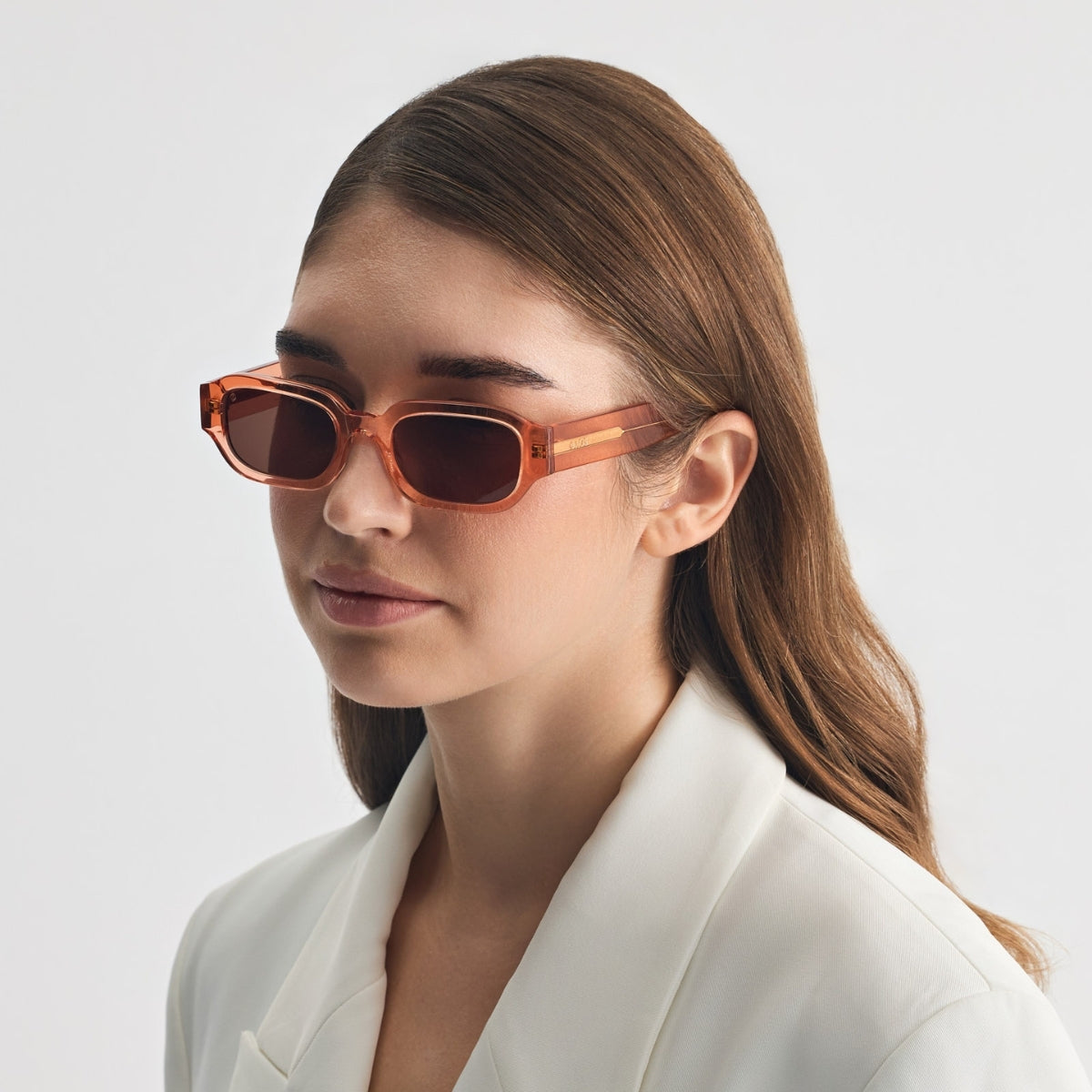 MYKONOS IN CRYSTAL PEACH WITH STONE BROWN LENSES