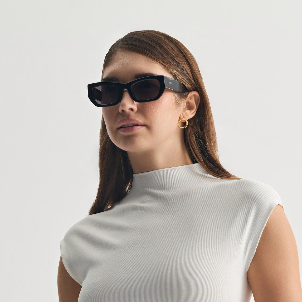 HYDRA IN EREVOS BLACK WITH SHADE GREY LENSES