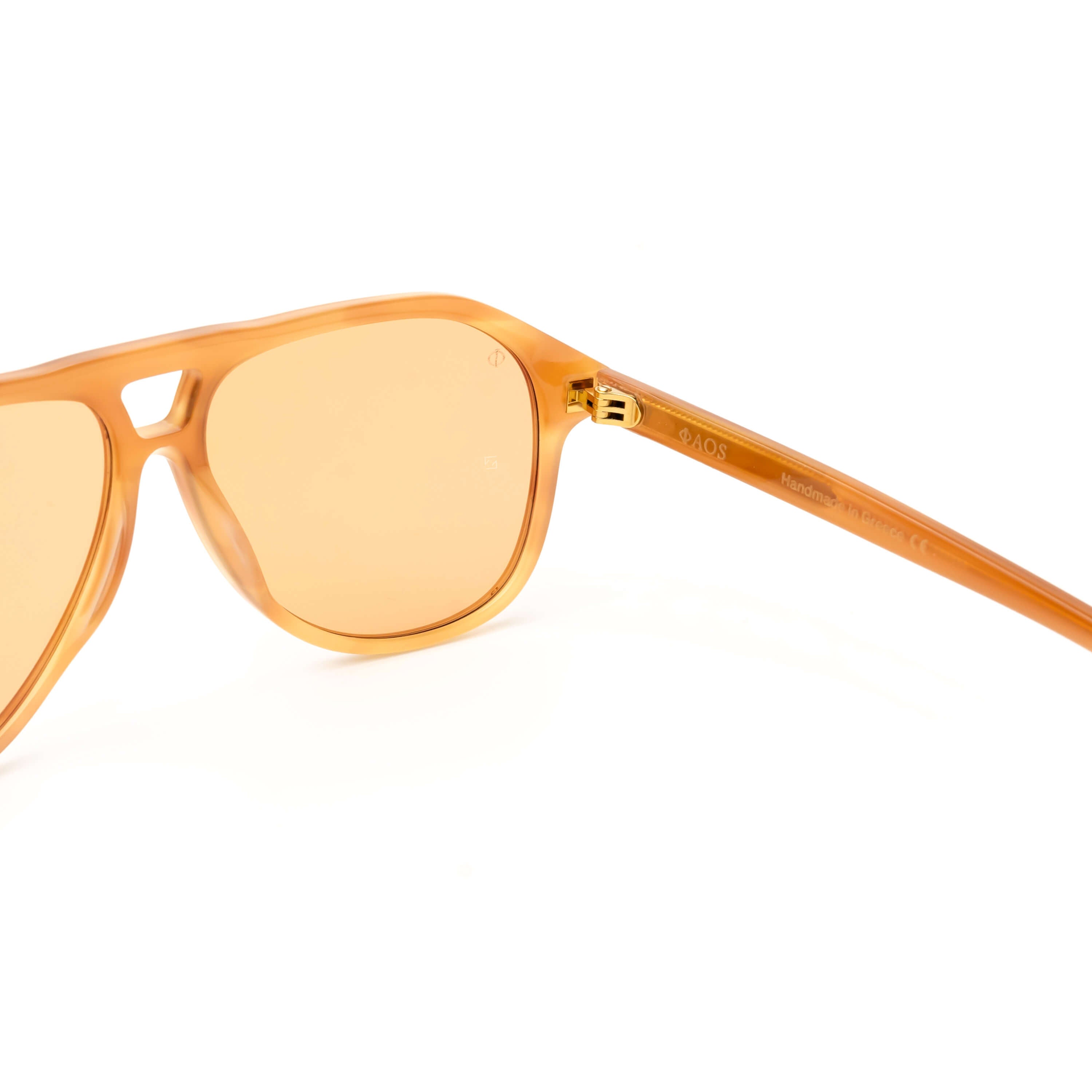 SERIFOS IN MARBLE AMBER WITH POTTERY BROWN LENSES