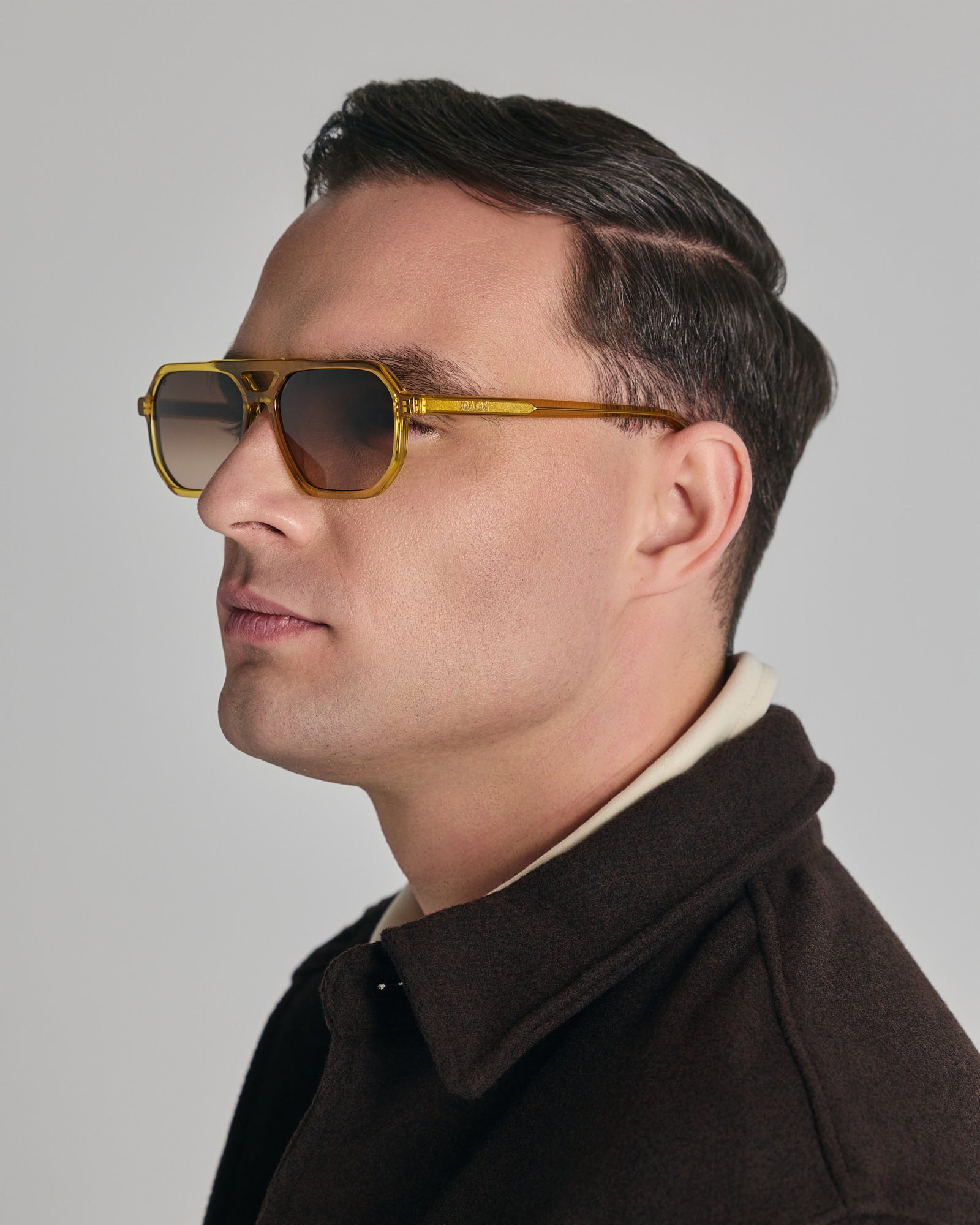 KYTHNOS IN GOLDEN CRYSTAL WITH SUNSET BROWN LENSES