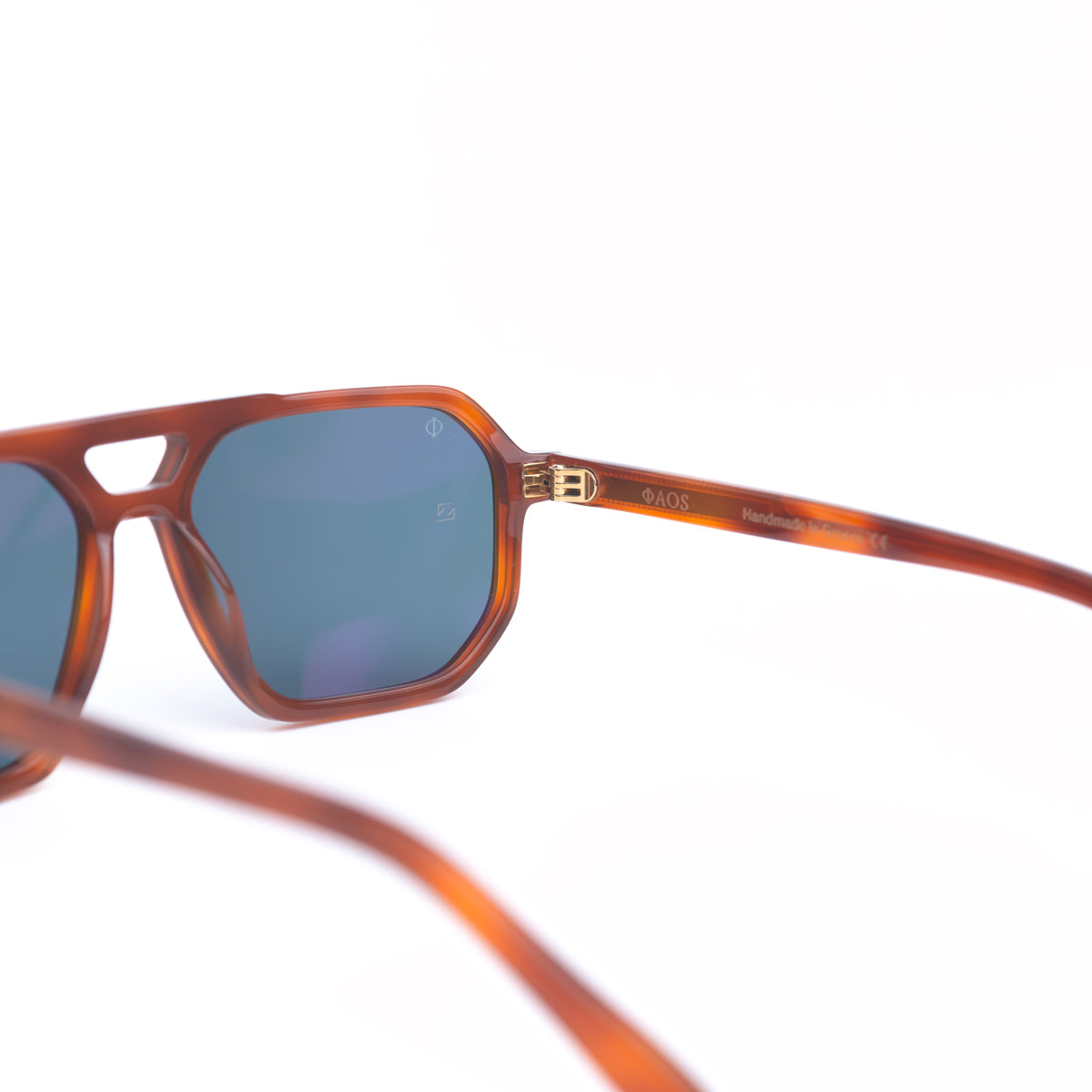 KYTHNOS IN MARBLE HAVANA WITH AEGEAN BLUE LENSES