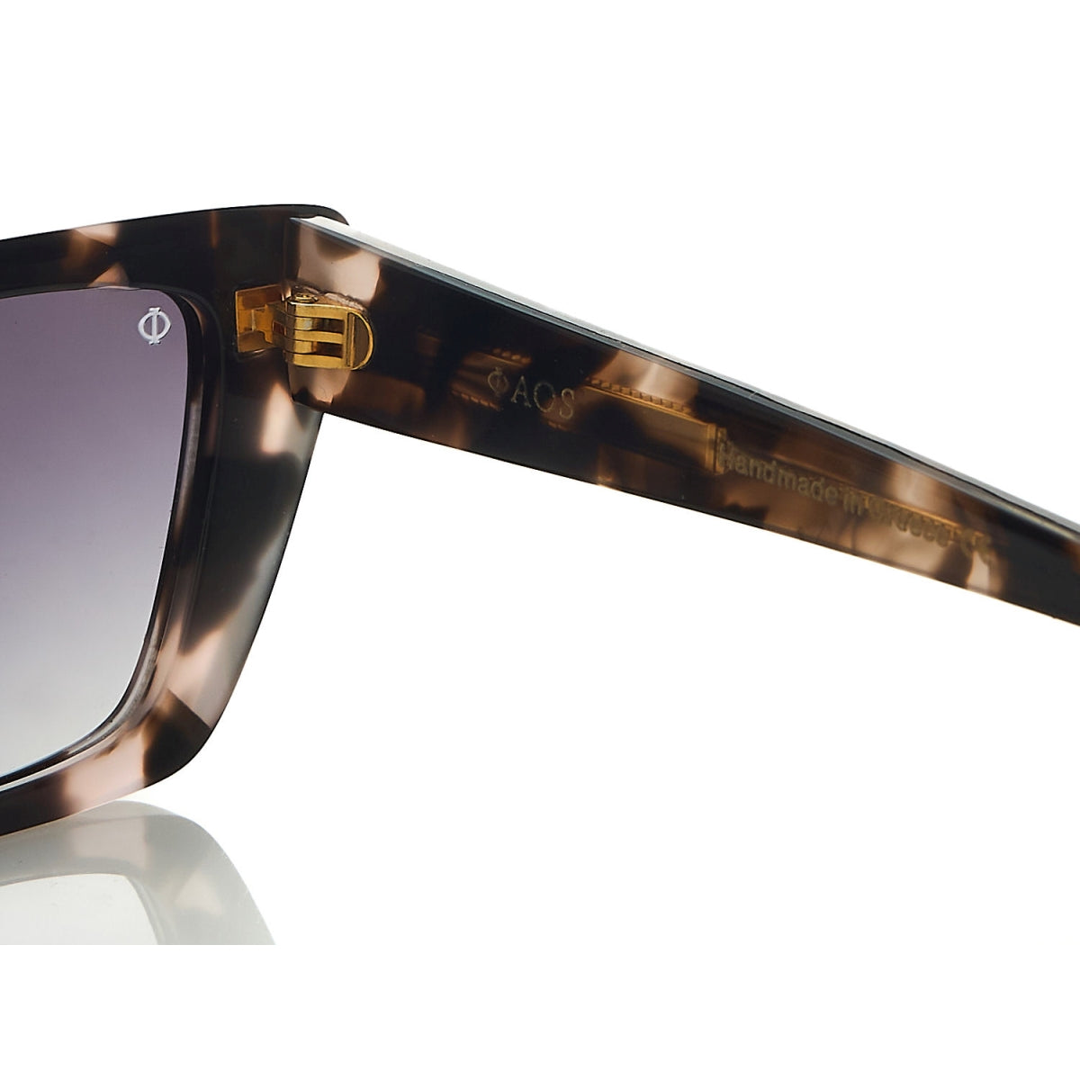 CORFU IN MARBLE PINK WITH SUNSET GREY LENSES