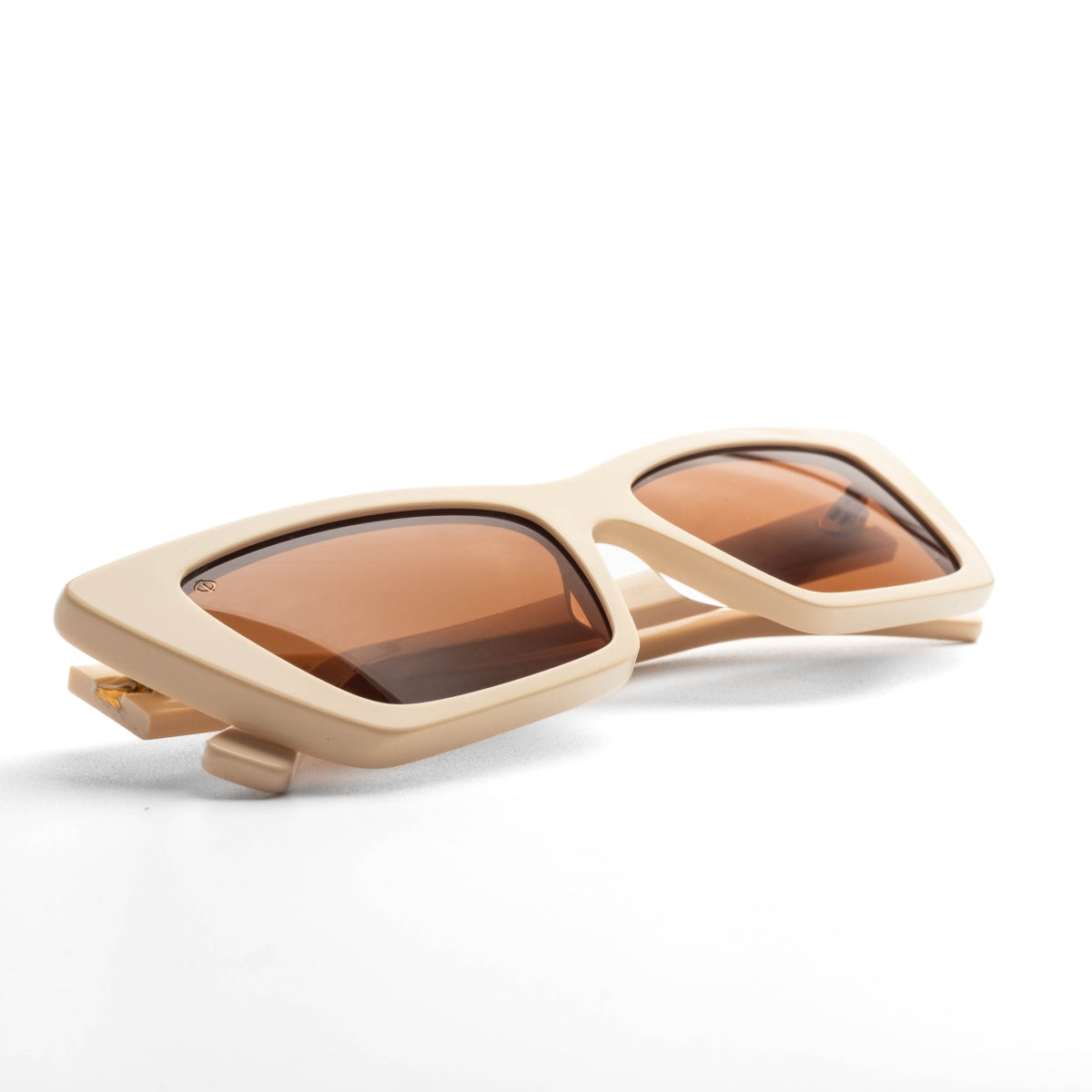 CORFU IN SAND BEIGE WITH REED BROWN LENSES