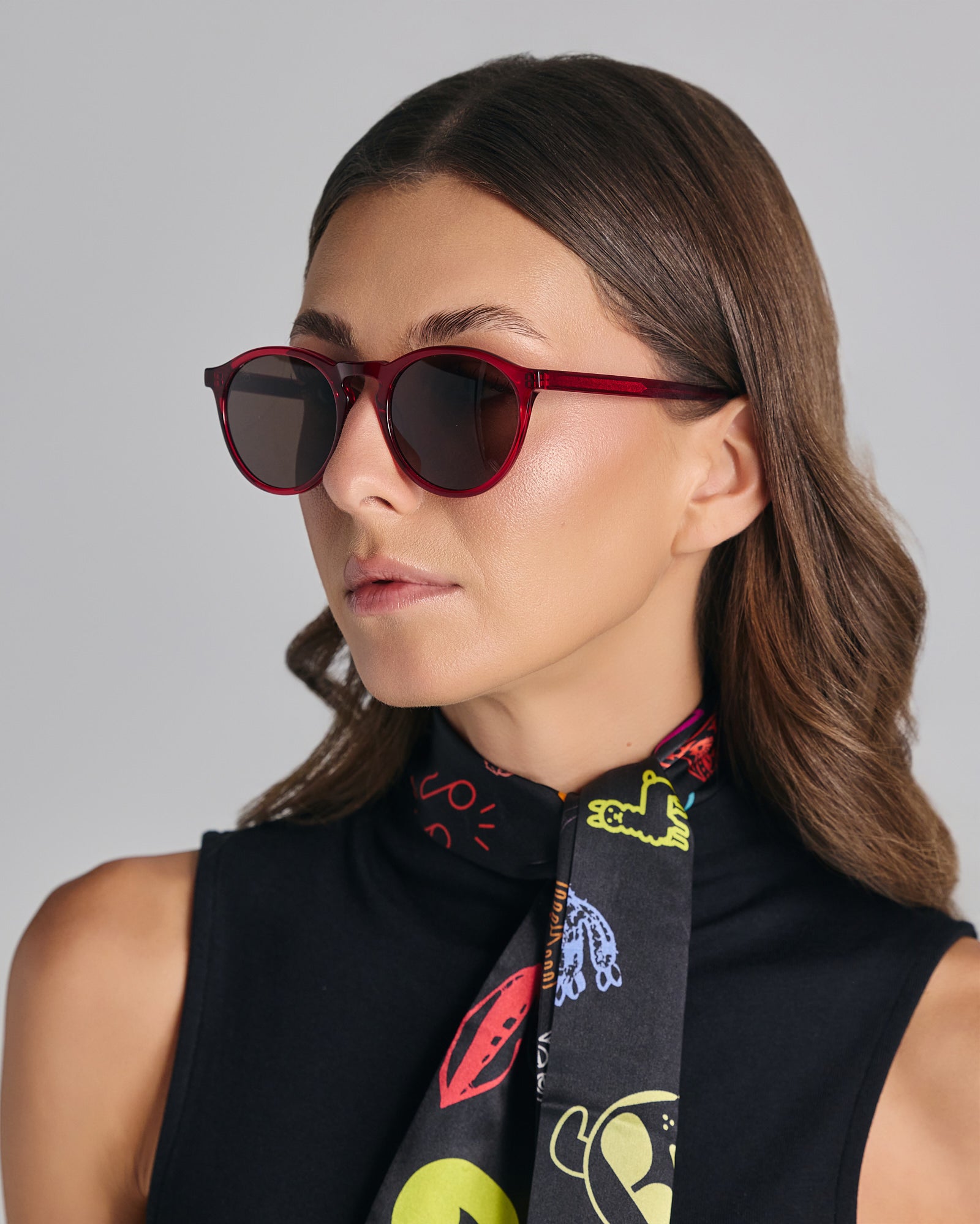 MONACO IN CRYSTAL RED WITH STONE BROWN LENSES
