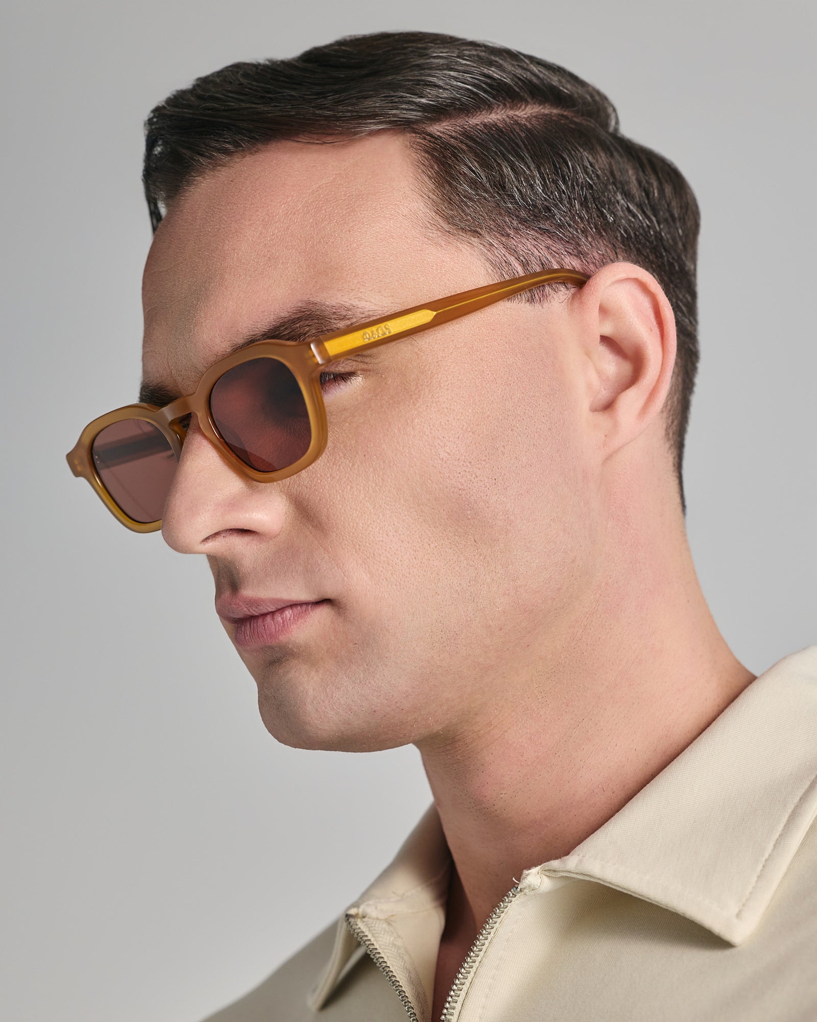 SIKINOS IN ELECTRUM AMBER WITH MAROON LENSES