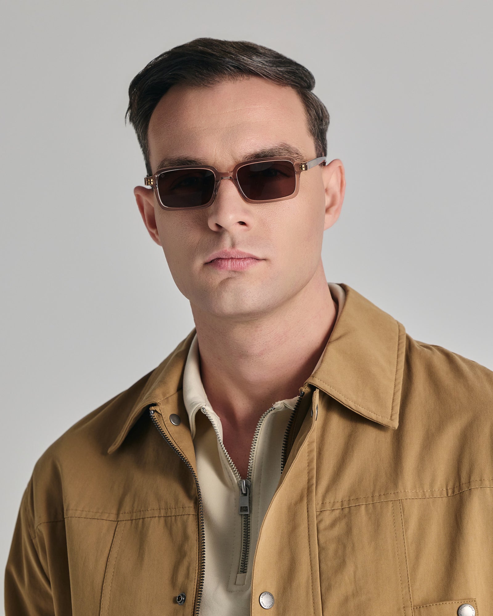 KEROS IN CRYSTAL BEIGE WITH STONE BROWN LENSES