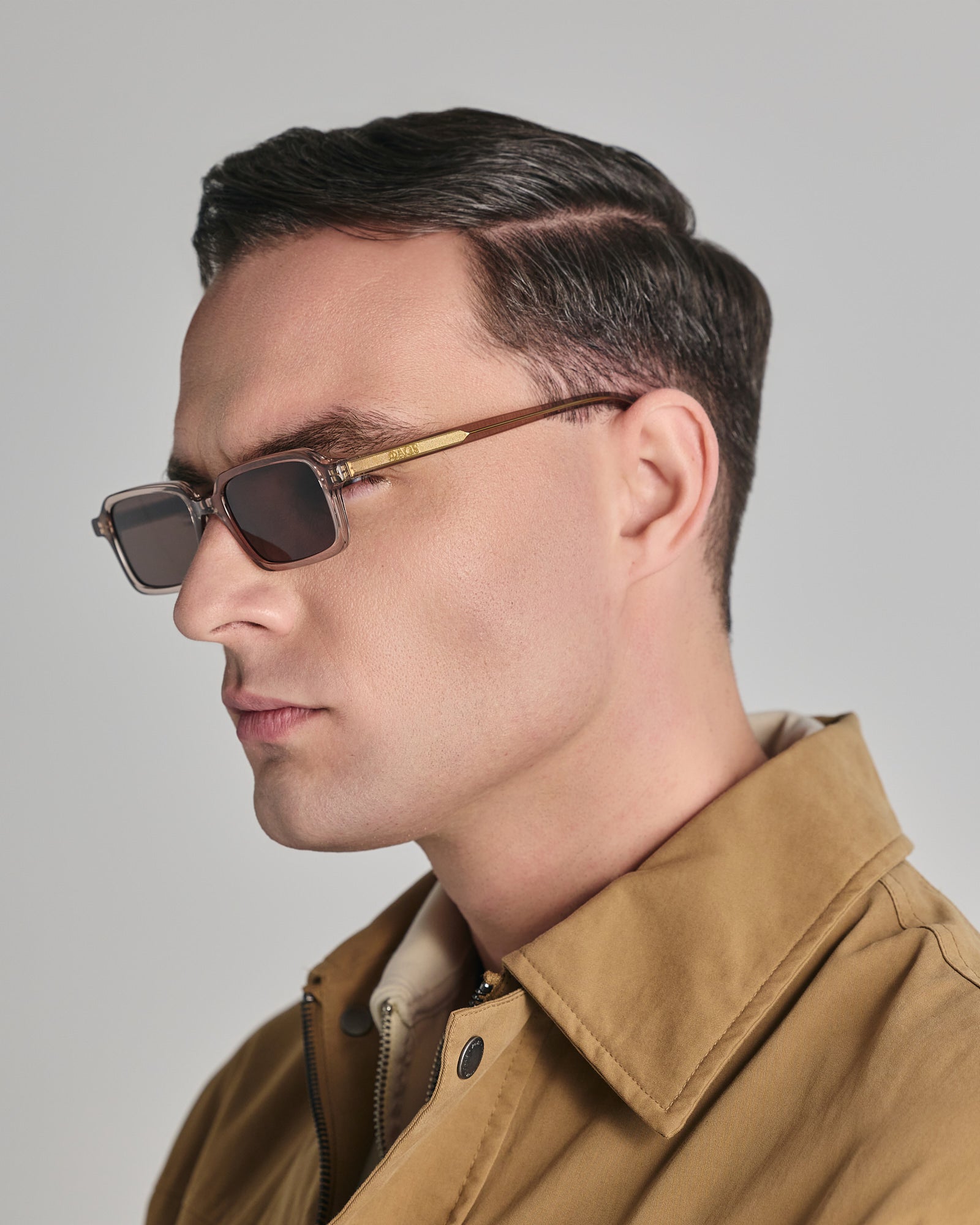 KEROS IN CRYSTAL BEIGE WITH STONE BROWN LENSES