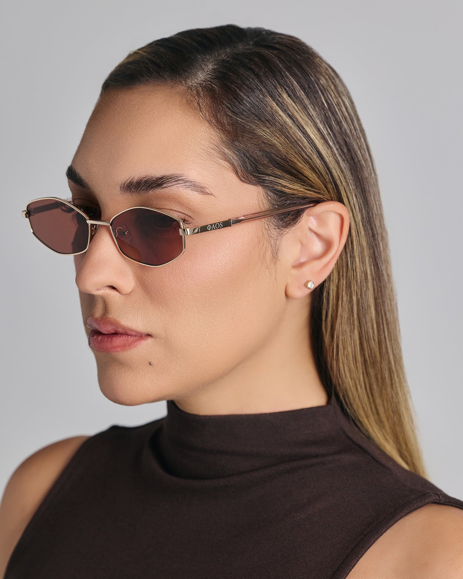 ARIADNE IN CRYSTAL PINK WITH MAROON LENSES
