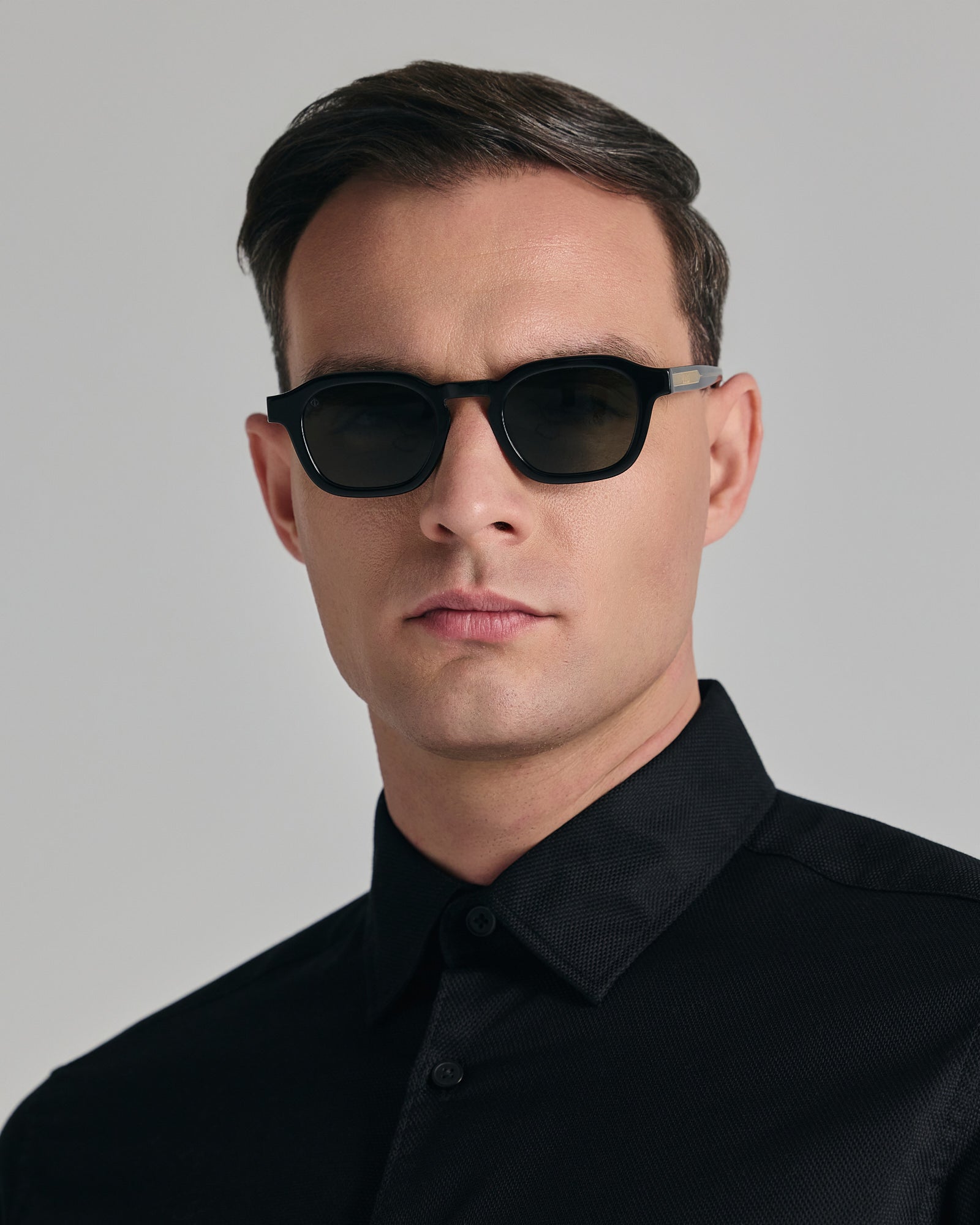 SIKINOS IN EREVOS BLACK WITH SHADE GREY LENSES